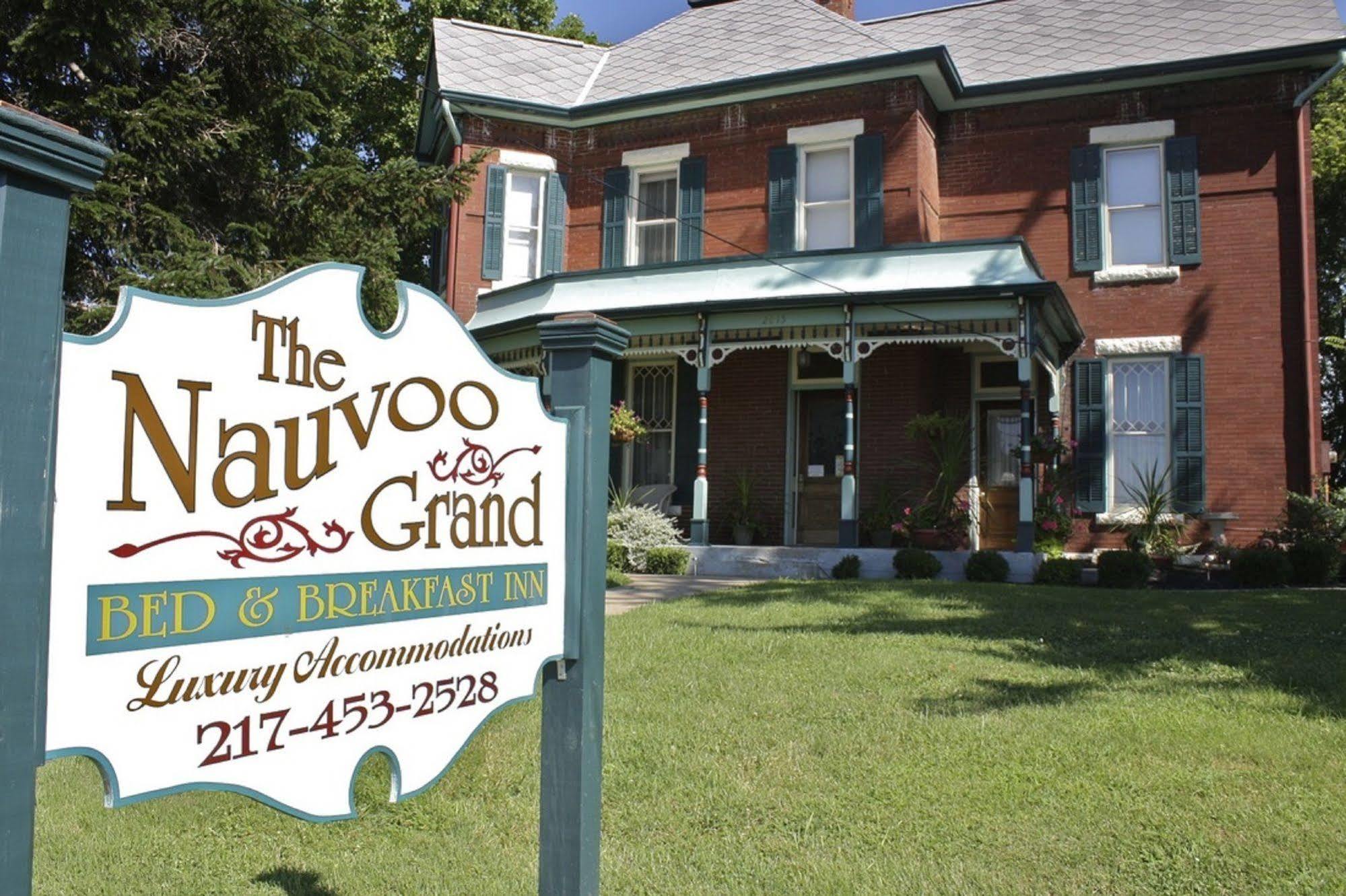 Nauvoo Grand Bed & Breakfast Hotel Exterior photo